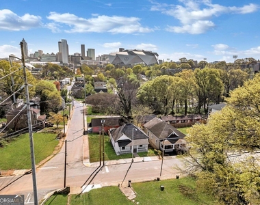 115 Griffin Street Nw - Photo Thumbnail 4