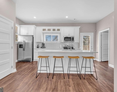 115 Griffin Street Nw - Photo Thumbnail 11