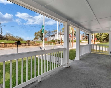 115 Griffin Street Nw - Photo Thumbnail 9