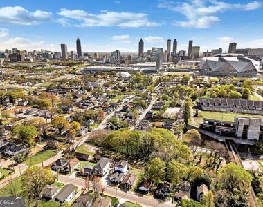 115 Griffin Street Nw - Photo Thumbnail 3