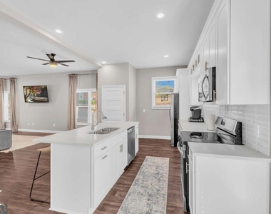 115 Griffin Street Nw - Photo Thumbnail 12