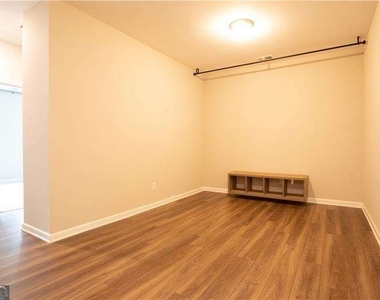 525 Duval Drive - Photo Thumbnail 13