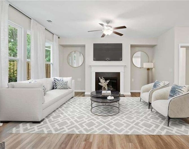 525 Duval Drive - Photo Thumbnail 8