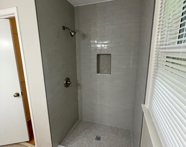 3441 Brookhill Circle - Photo Thumbnail 15