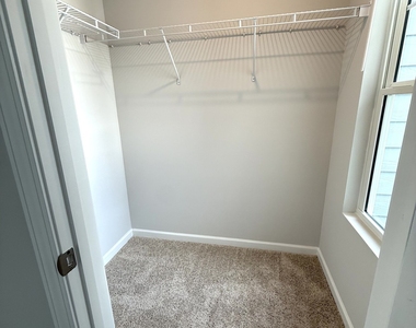 401 Lanier Circle - Photo Thumbnail 27