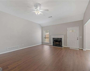 6375 Seymour Place Nw - Photo Thumbnail 8