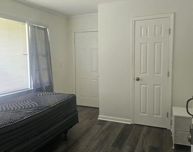 224 Chappell Road Nw - Photo Thumbnail 7