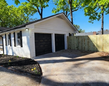 1390 White Oak Street Se - Photo Thumbnail 1