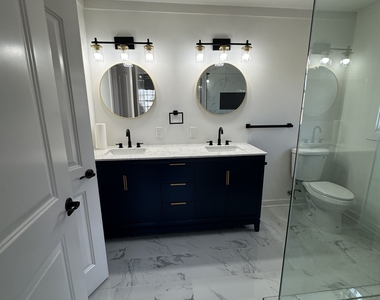 1390 White Oak Street Se - Photo Thumbnail 15