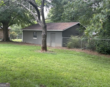 1020 Tuxedo Lane - Photo Thumbnail 29