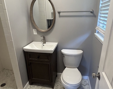 1020 Tuxedo Lane - Photo Thumbnail 22