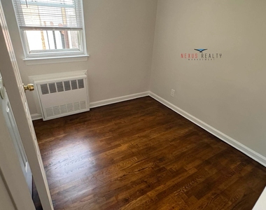 42-10 28th Avenue - Photo Thumbnail 4