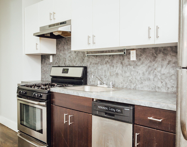 296 Harman St - Photo Thumbnail 10