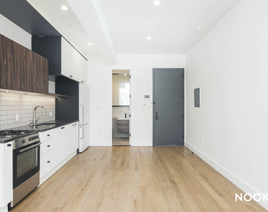 1534 Putnam Ave - Photo Thumbnail 10