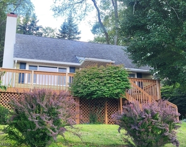 69 Birch Pkwy - Photo Thumbnail 26