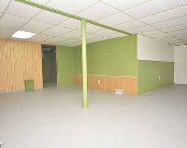 765 W 7th St - Photo Thumbnail 15