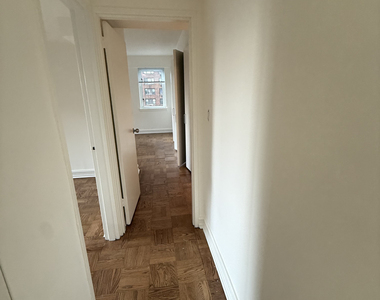 200 East 71st Street - Photo Thumbnail 5