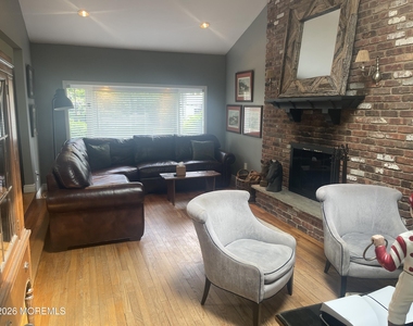 1010 Berkeley Avenue - Photo Thumbnail 5