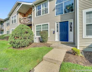 93 Diane Drive - Photo Thumbnail 2