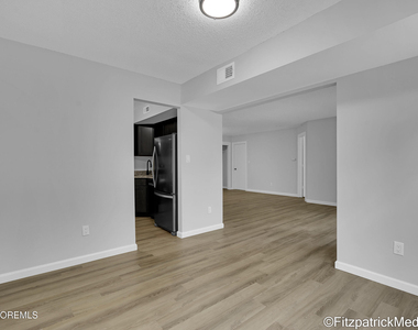 93 Diane Drive - Photo Thumbnail 9