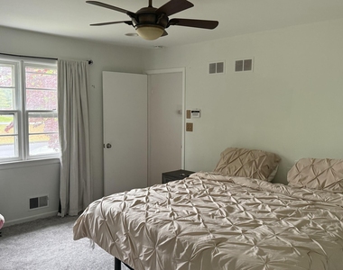 500 Freehold Street - Photo Thumbnail 1