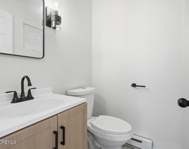 600 N Edgemere Drive - Photo Thumbnail 26