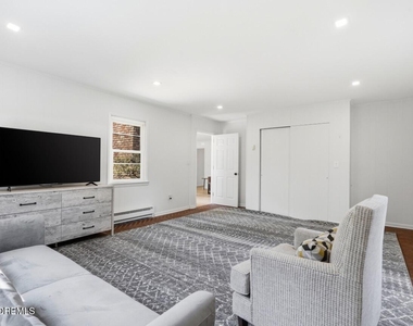 600 N Edgemere Drive - Photo Thumbnail 27