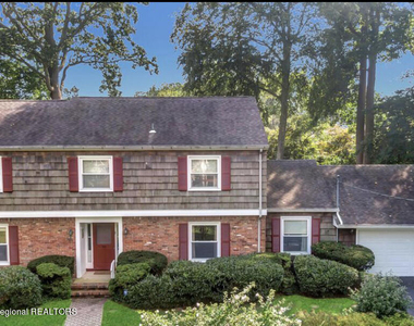 600 N Edgemere Drive - Photo Thumbnail 5