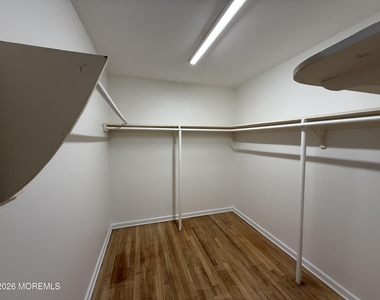 600 N Edgemere Drive - Photo Thumbnail 41