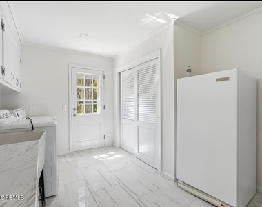 600 N Edgemere Drive - Photo Thumbnail 24