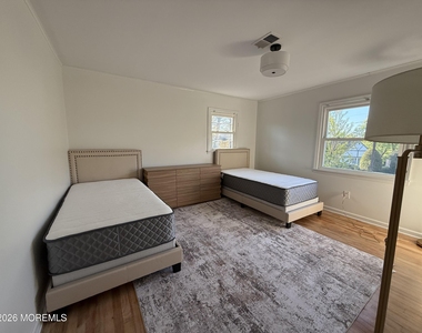 600 N Edgemere Drive - Photo Thumbnail 36