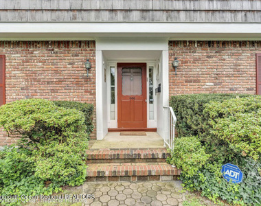 600 N Edgemere Drive - Photo Thumbnail 4