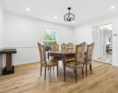 600 N Edgemere Drive - Photo Thumbnail 14
