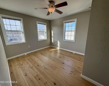 24 Richard Drive - Photo Thumbnail 13