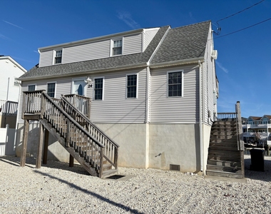 24 Richard Drive - Photo Thumbnail 2