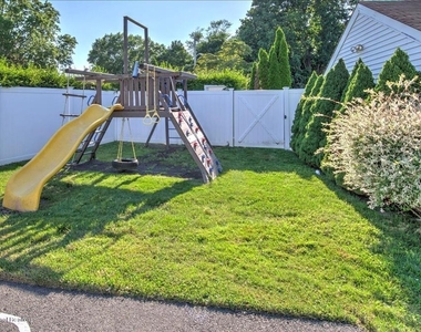 24 Mount Drive - Photo Thumbnail 21
