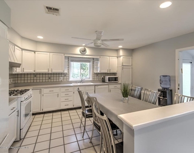 24 Mount Drive - Photo Thumbnail 8