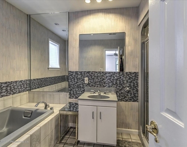 24 Mount Drive - Photo Thumbnail 13