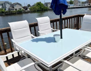 220 Catherine Lane - Photo Thumbnail 23