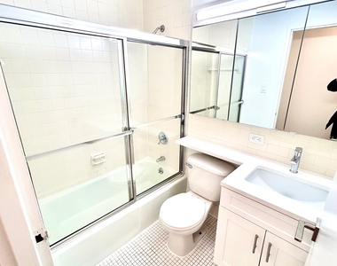 East 71st Street - Photo Thumbnail 2