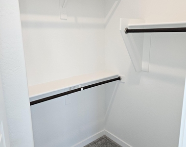 8254 E Prairie Avenue - Photo Thumbnail 20