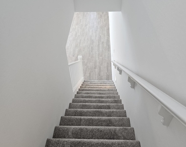 8254 E Prairie Avenue - Photo Thumbnail 12