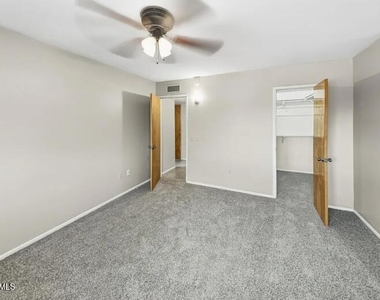 12801 N 112th Avenue - Photo Thumbnail 5