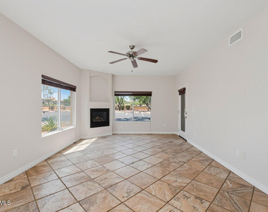 5350 E Deer Valley Drive - Photo Thumbnail 15