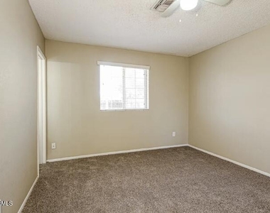 3808 W Glendale Avenue - Photo Thumbnail 1