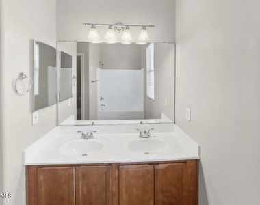 6638 W Taylor Street - Photo Thumbnail 5