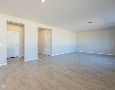 1434 E Pisa Drive - Photo Thumbnail 8
