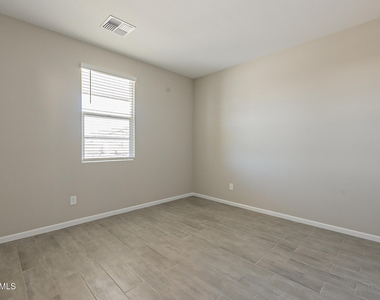 1434 E Pisa Drive - Photo Thumbnail 15