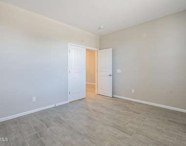 1434 E Pisa Drive - Photo Thumbnail 16