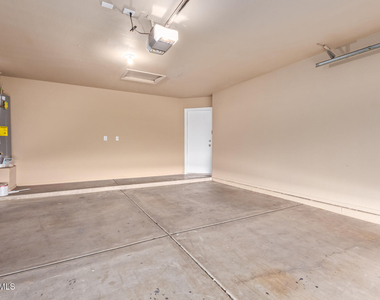 4607 E Abraham Lane - Photo Thumbnail 17